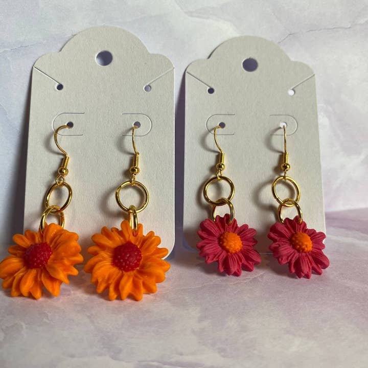 Orecchini a fiore rosa e arancione per la vendita all'ingrosso da parte di Chantal Wallace Designs