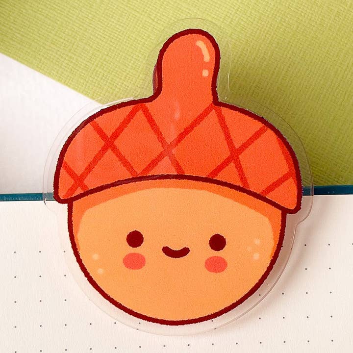 Lil Acorn - Pince en acrylique pour la vente par Laurel Mae Art