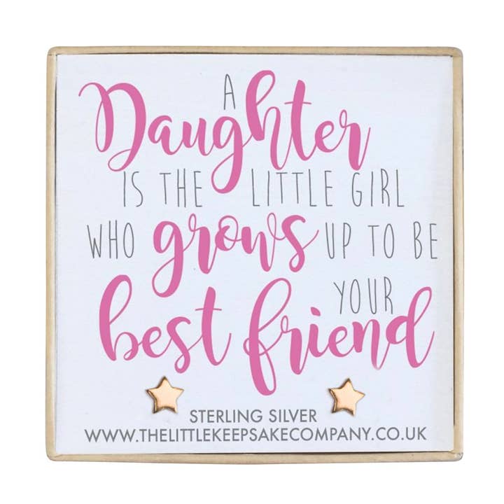 Ohrringe aus Vermeil-Roségold mit Stern-Zitat — A Daughter Is The Little Girl für den Großhandel von The Little Keepsake Company