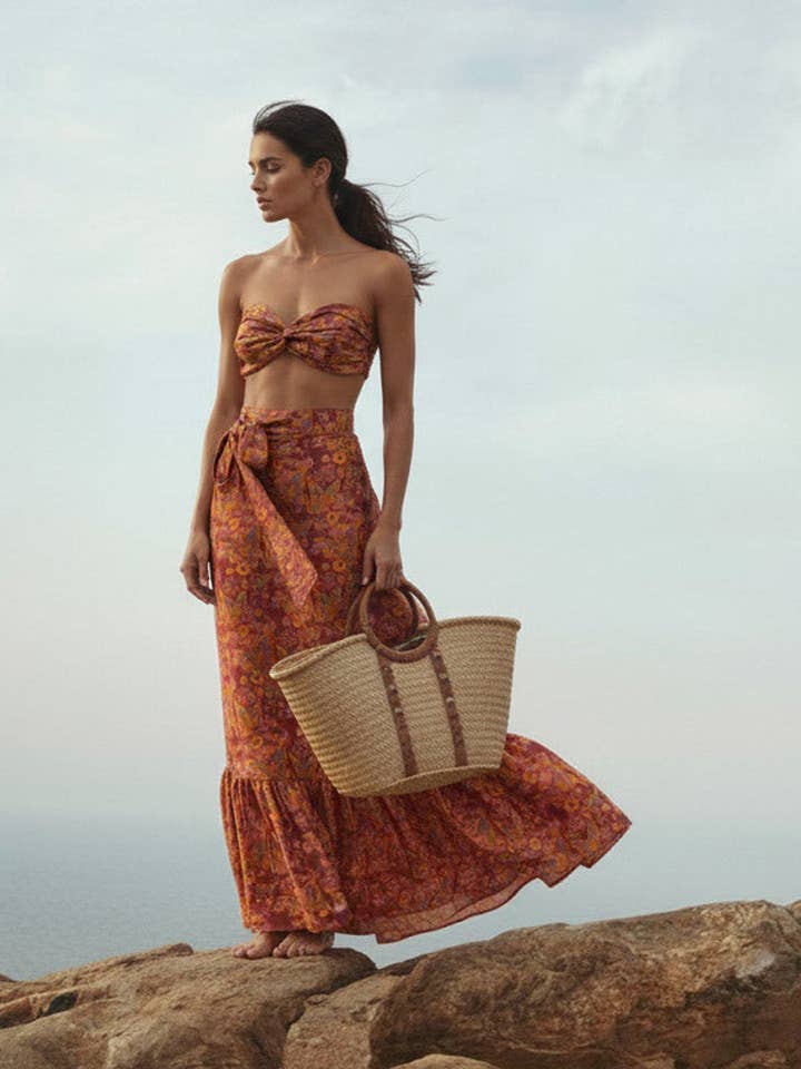 Sibyl Silkewrap Maxi Nederdel - Sommerfugleprint for engroshandel hos AMARIS - Sustainable Womens Resortwear