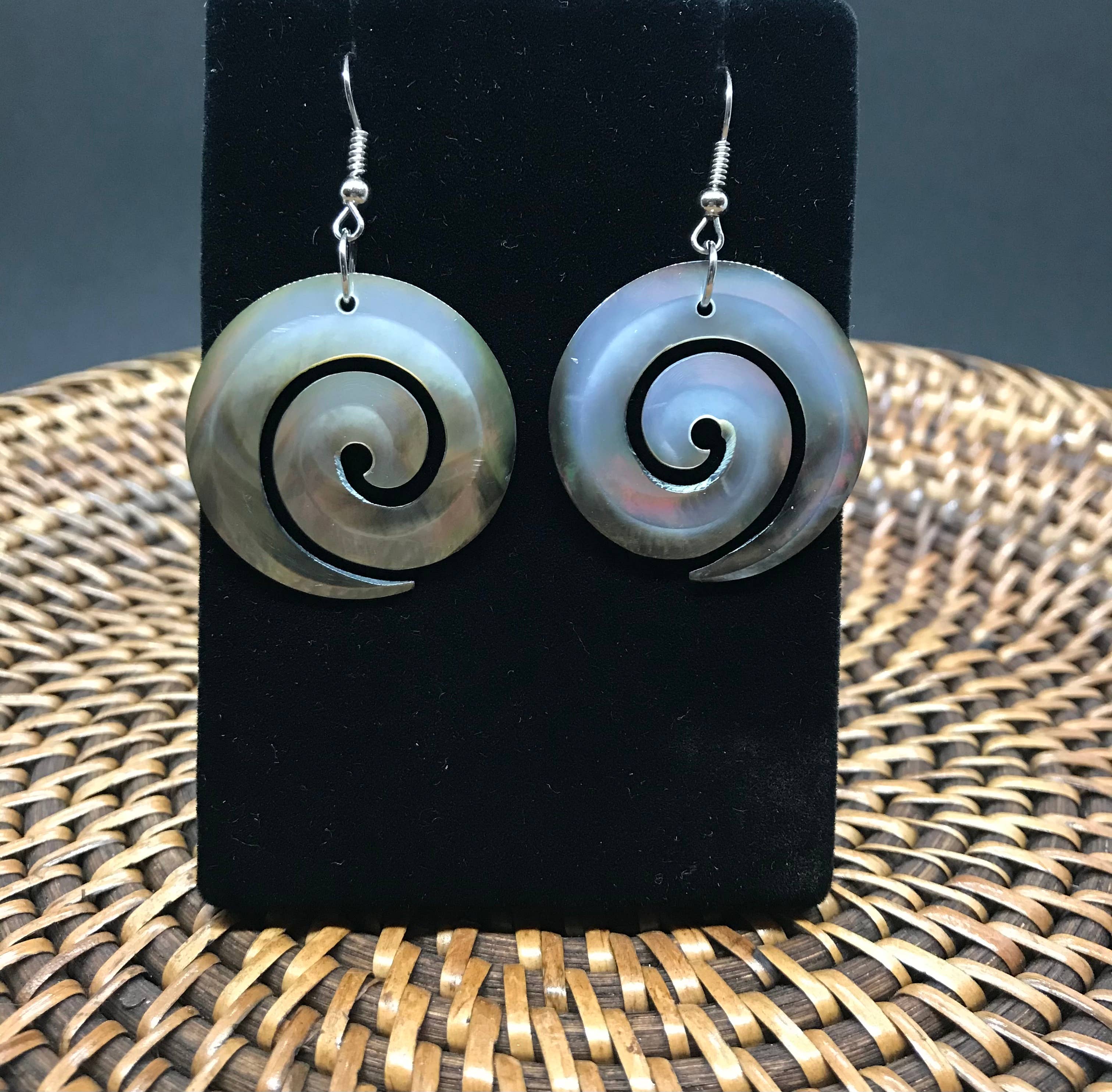 Bamboo Source Tropical Decor - Vendita all'ingrosso Collana con ciondolo/pendaglio - Collana a spirale MOP Shell2