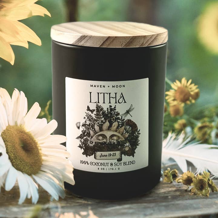 Vela de soja y coco Litha - Rueda del Año - 170 g para venta al por mayor de MAVEN + MOON