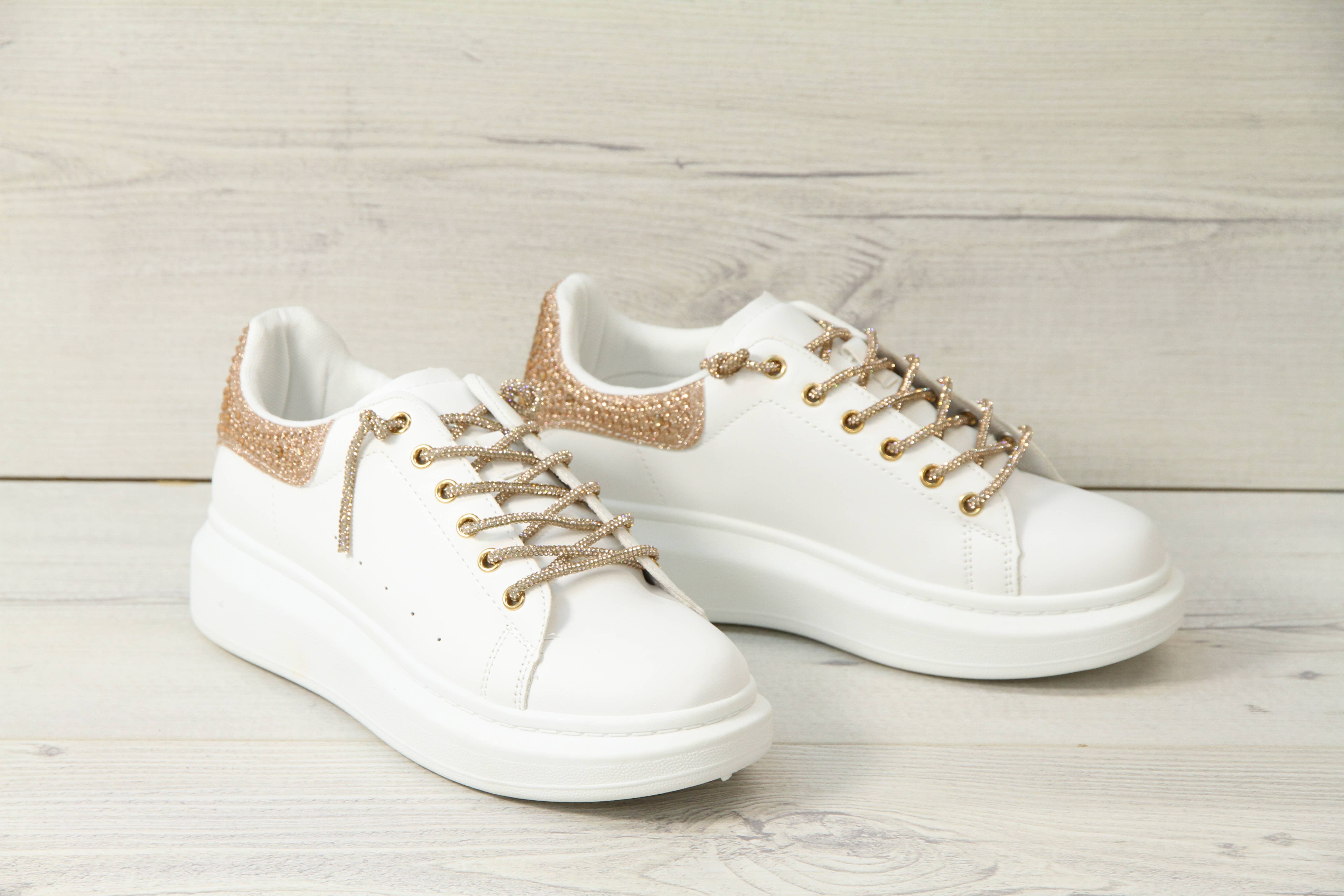 Top Staka – wholesale Lifestyle trainers – Women′s – A2373Women Fashion Glitter Crystal lace up Platform Sneakers4