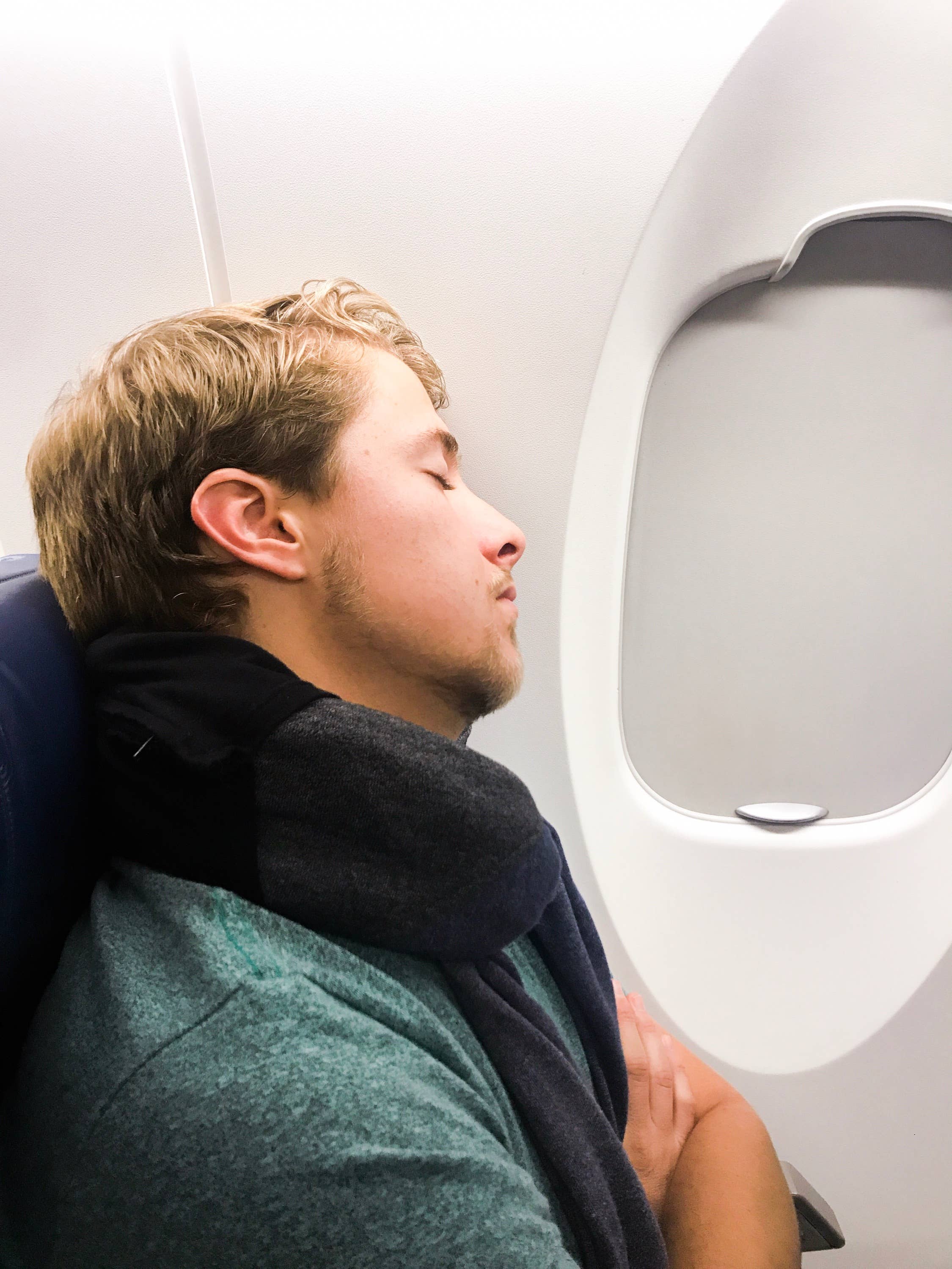 Flight Fillow - Wholesale Travel Pillow - Travel Neck Pillow, Airport Travel Pillow, Travel Gifts5