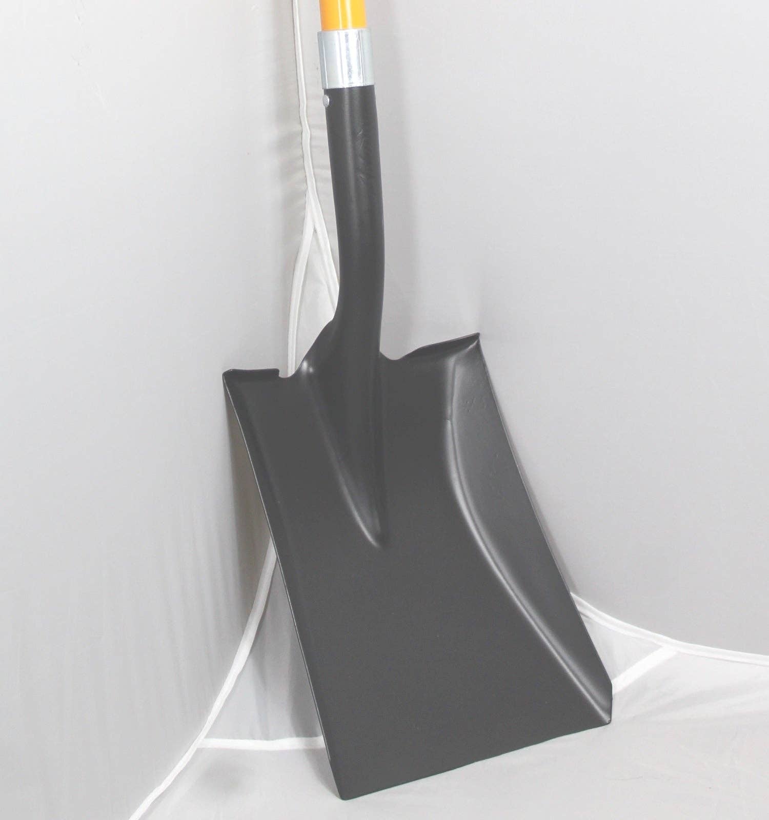 Ashman Online - Wholesale Garden Tool - Ashman Square Shovel (Large) – (6 Pack)– 41 Inches Long D Grip with Durable Handle – Premium Quality Multipurpose Orange Square Shovel with Strong.4