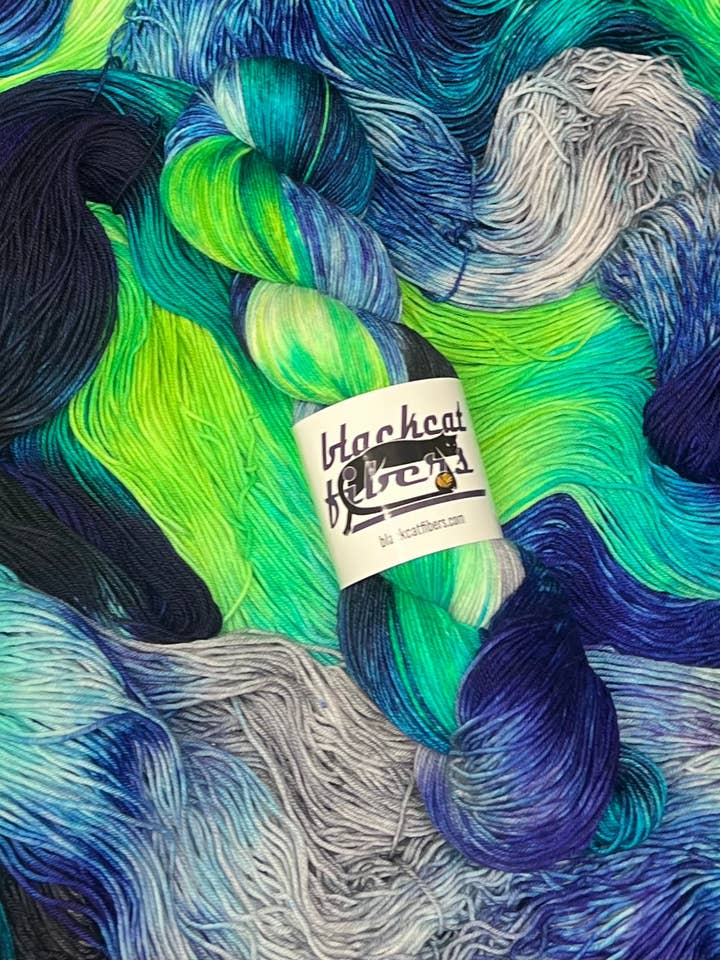 Feu de Saint-Elme - Chaussette Nomade pour la vente par Black Cat Fibers