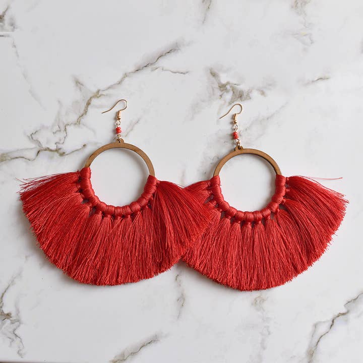 Pendiente de aro con flecos para venta al por mayor de ShopConsciously