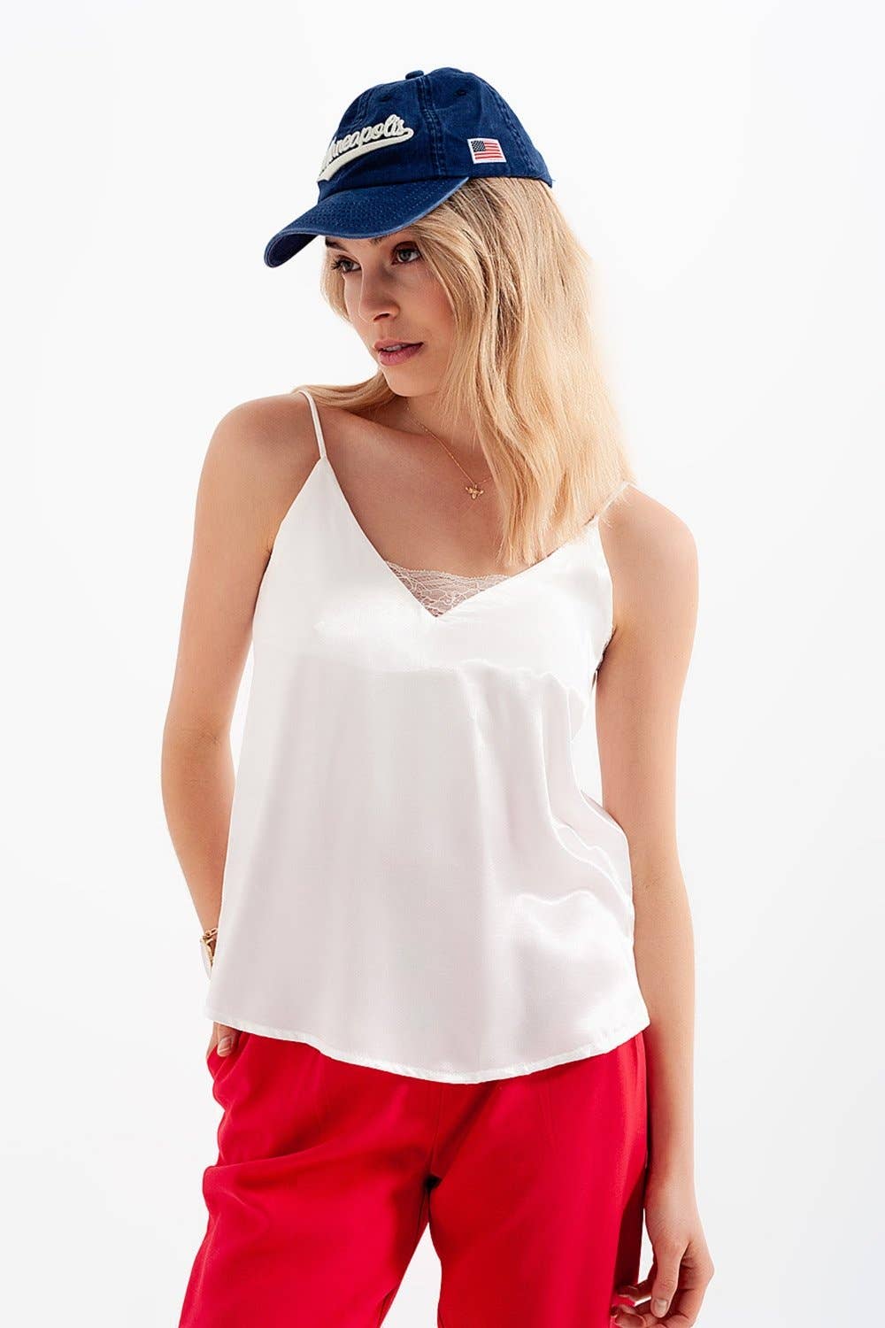 Weiss Satin Camisole mit Spitzeneinsatz in Weiß für den Großhandel auf Faire5