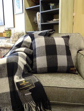 Patrick King Woollen Company - Wholesale Throw Blanket - Northumberland Deluxe Highland Blanket1