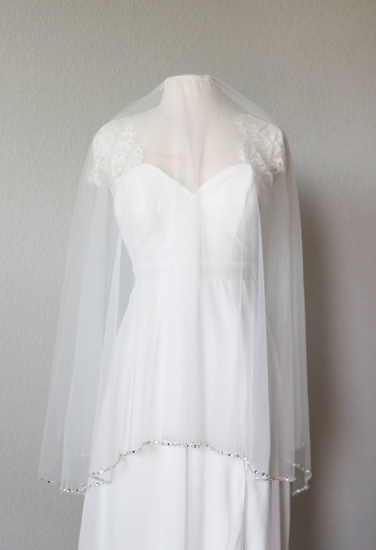 allureweddingjewelry - Wholesale Sluier - Dames - Kristallen Rand Bruidsluier9