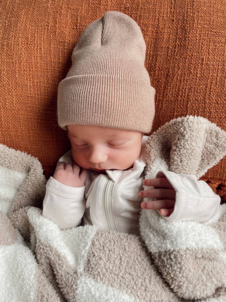 Babyens første hat, Tan for engroshandel hos SpearmintLOVE