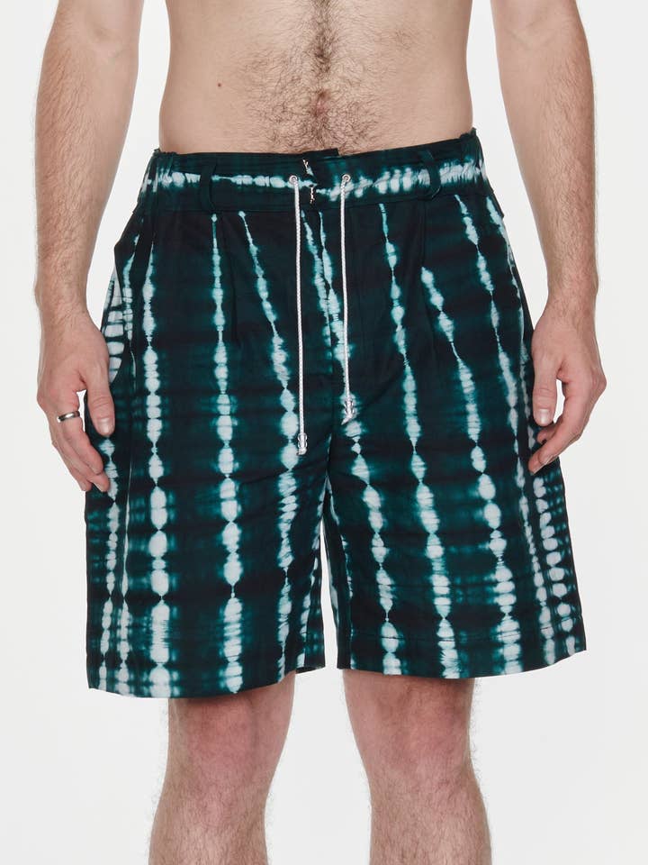 Resort Shorts - Deep Green voor wholesale door JEKKAH