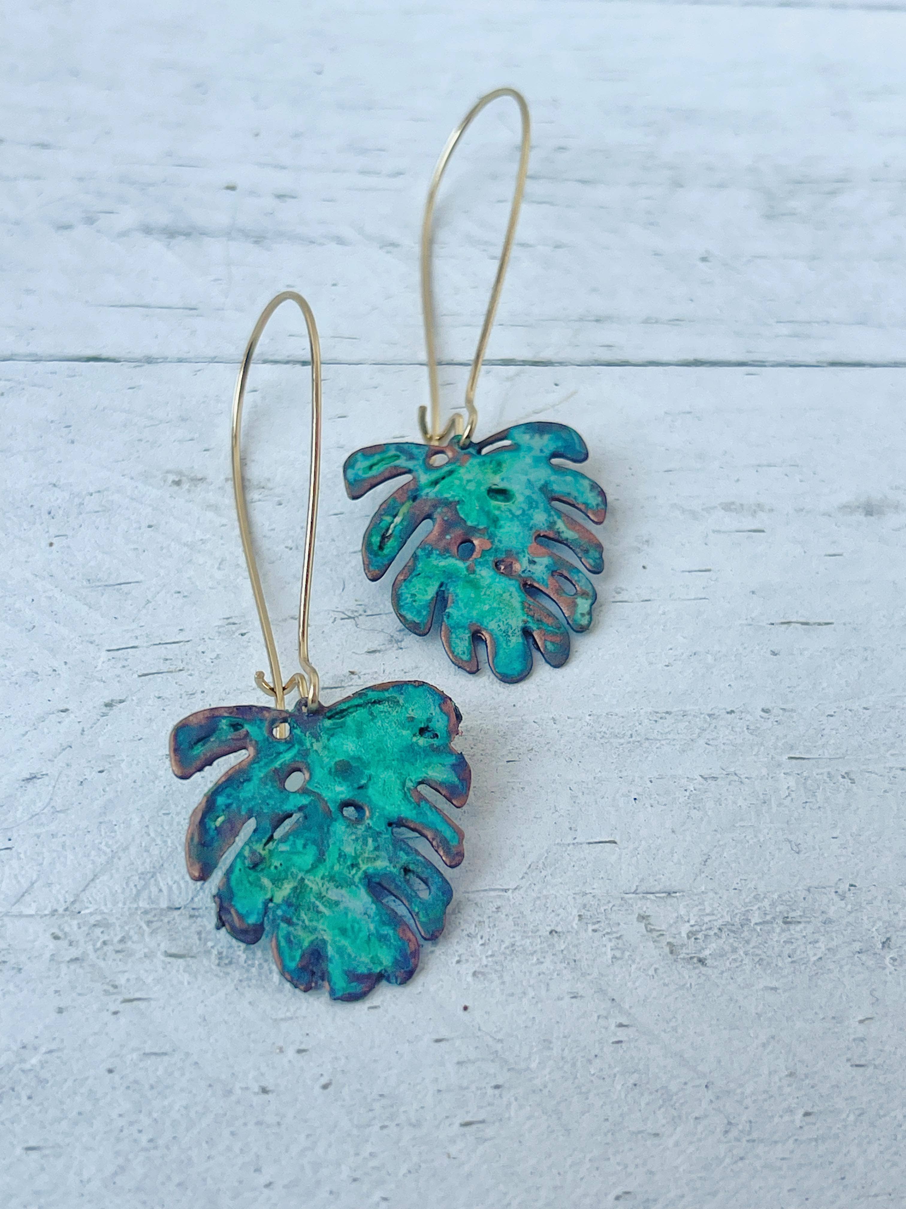 Rage Gems & Jewelry - Wholesale Hangende/ronde oorbellen - Verdigris Patina Leaf oorbellen1