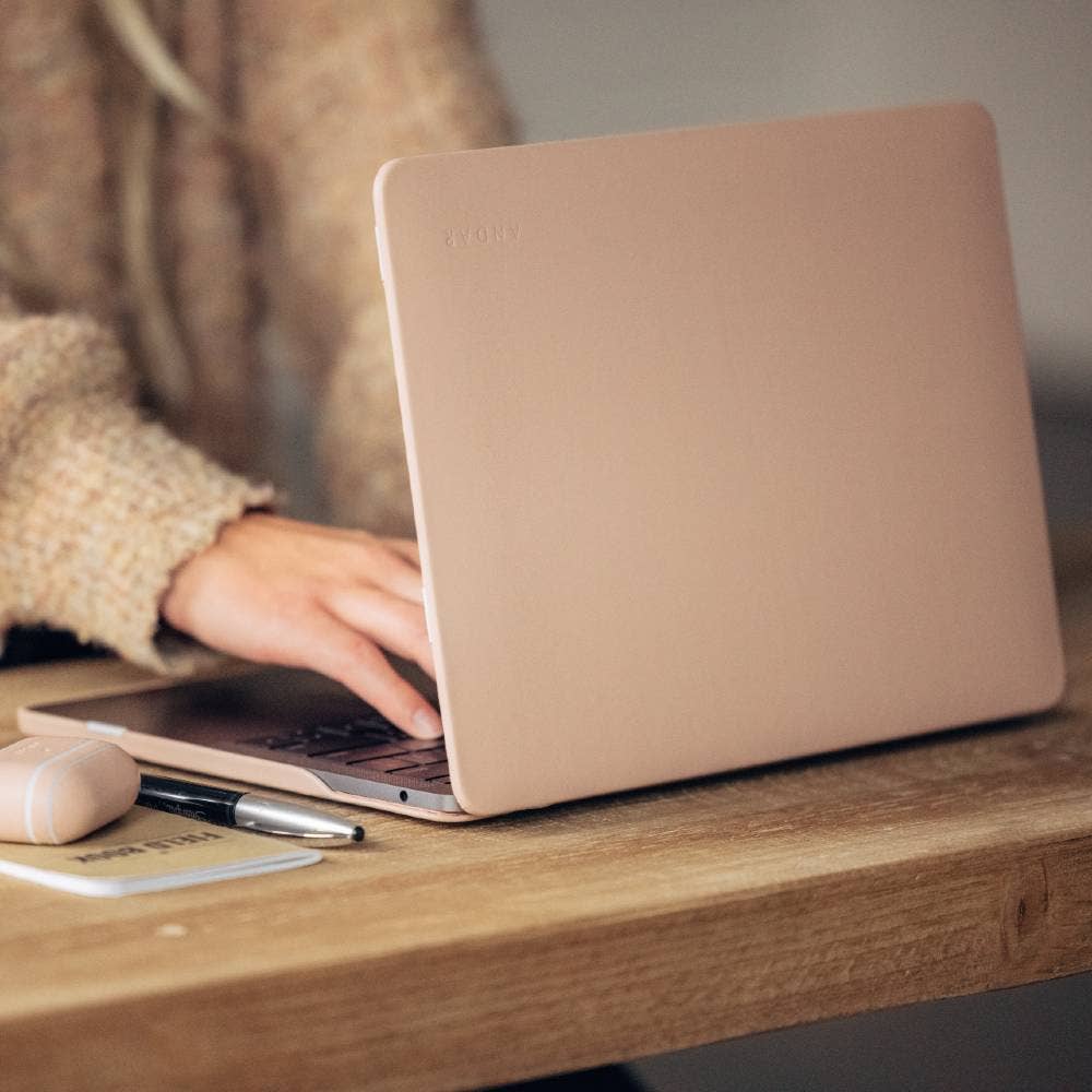 Andar - Wholesale Laptop/Tablet Case - Unisex - The Helm Full Grain Leather MacBook Case37