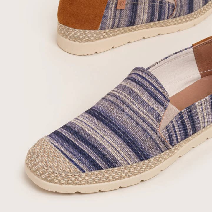 Senderos Helio - Marine Fabric for wholesale by DNA Footwear