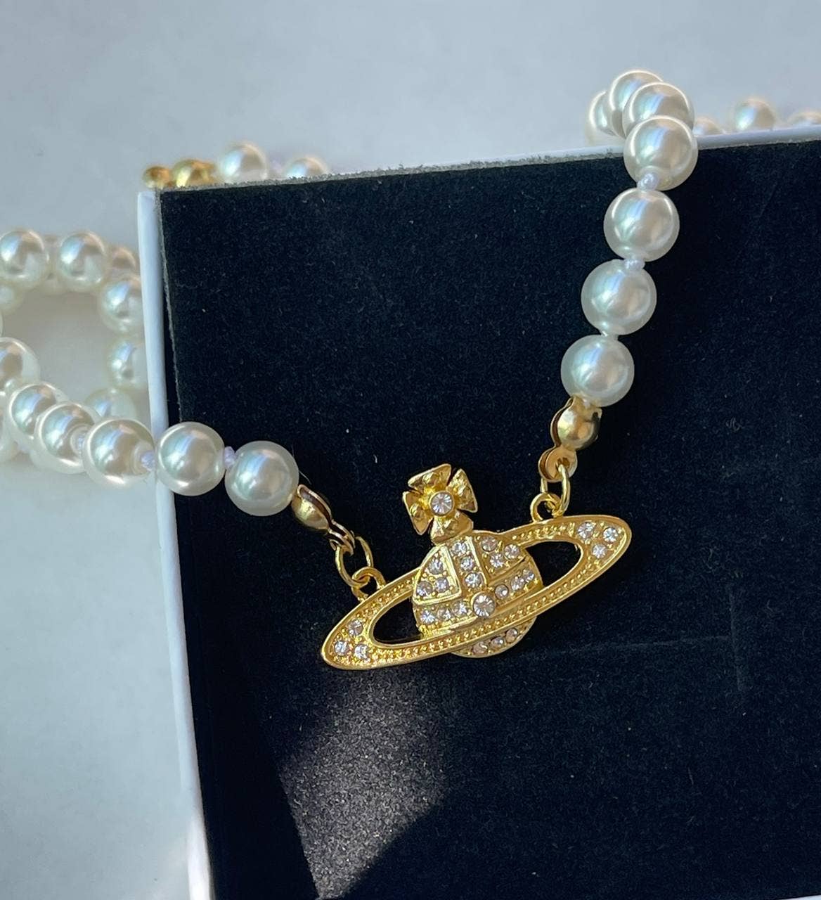 Diat – wholesale Pendant/charm necklace – vivienne westwood necklace2