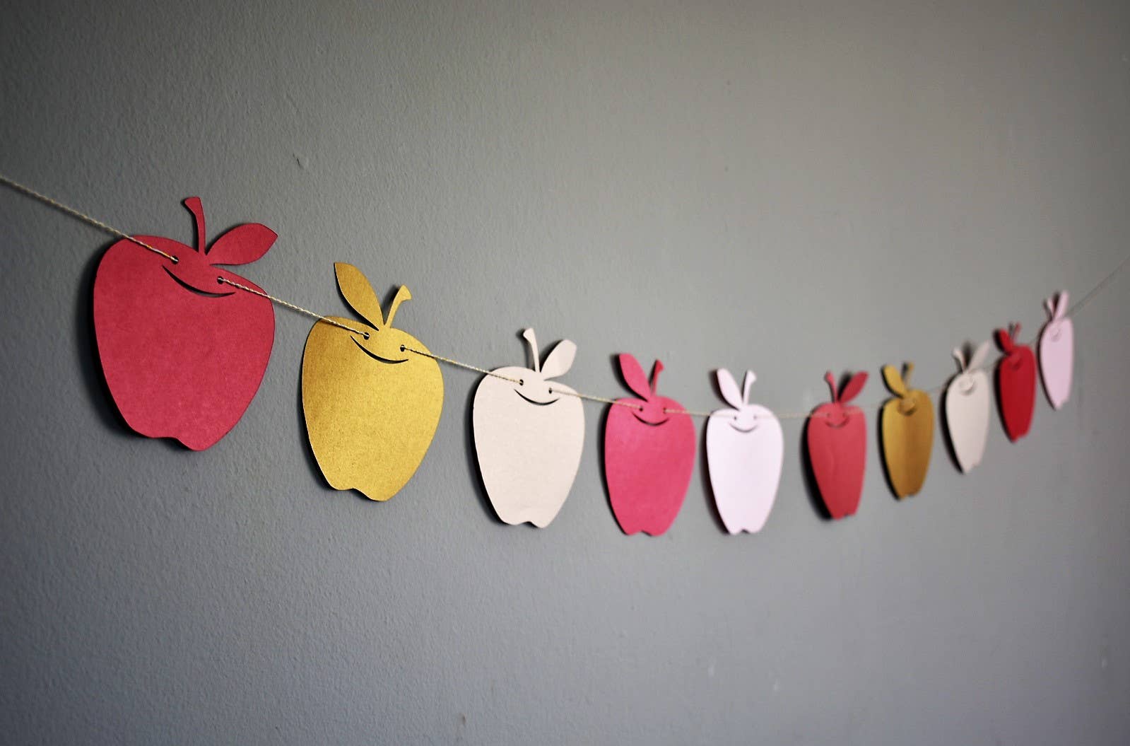 thekitcut - Vente Fanion/guirlande - Guirlande de pommes pour Rosh Hashana, automne, rentrée scolaire4