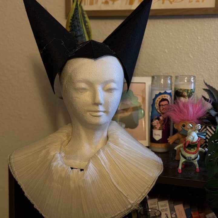 Drawings by Nicole - Wholesale DIY Craft Kit - The No Sew Guide to Making a Double Point Hat - Clown Princess, by Nicole2