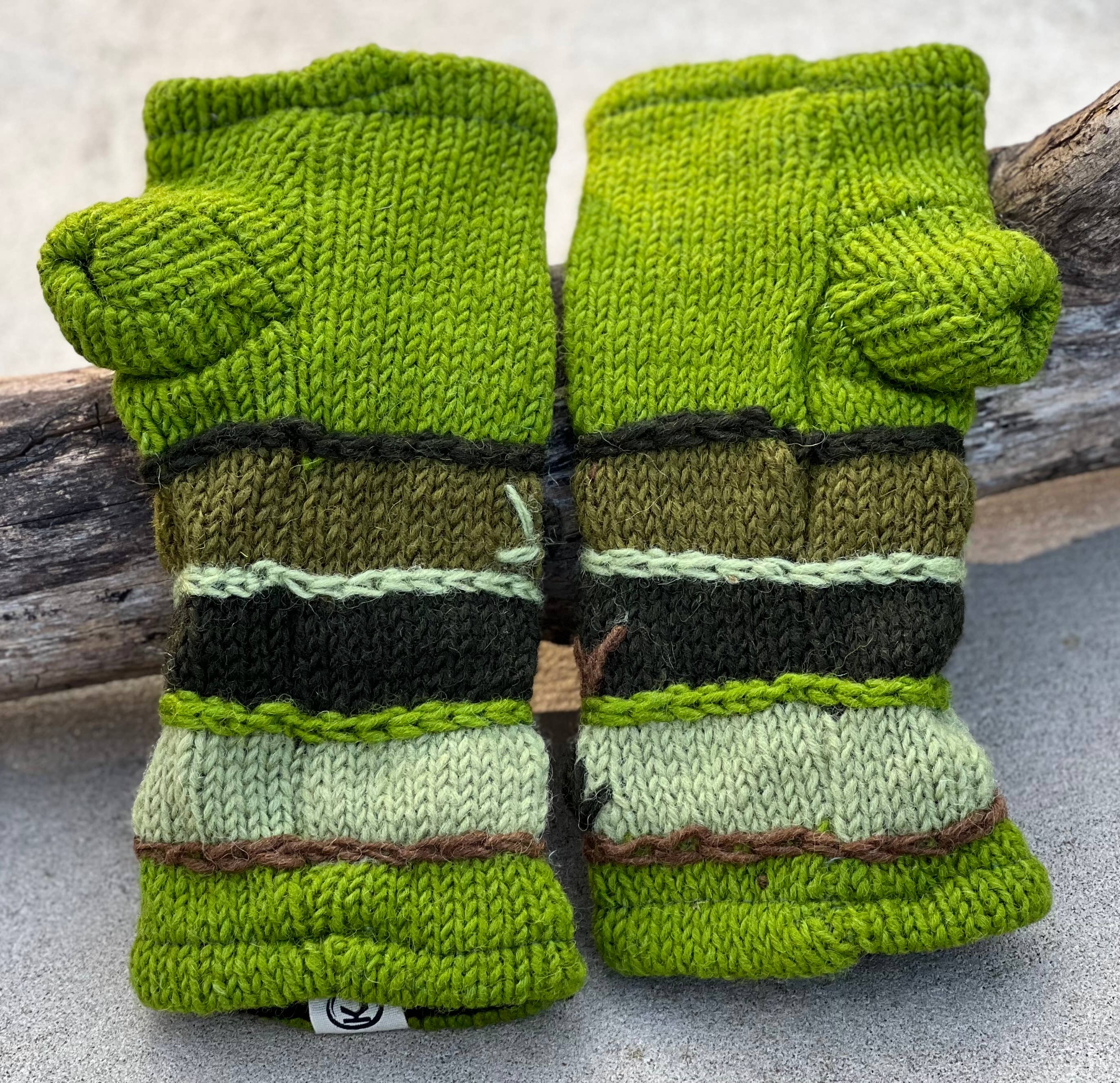 Lungta Imports – Engroshandel Handsker - Dame – Fingerløse, håndstrikkede uldhandsker med fleecefor - håndvarmer25