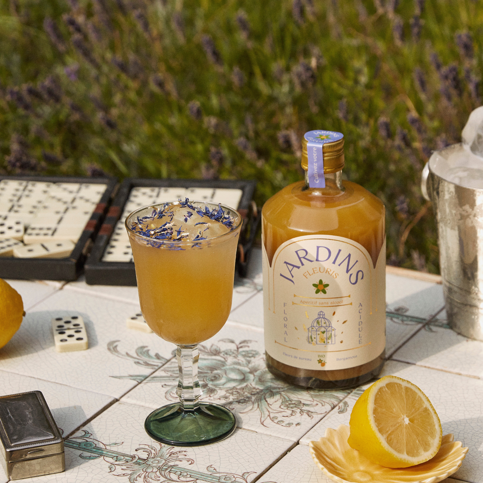 Jardins - Wholesale Non-Alcoholic Aperitif/Mocktail - Jardins Fleuris 70 cL | Elderflowers & Bergamot1