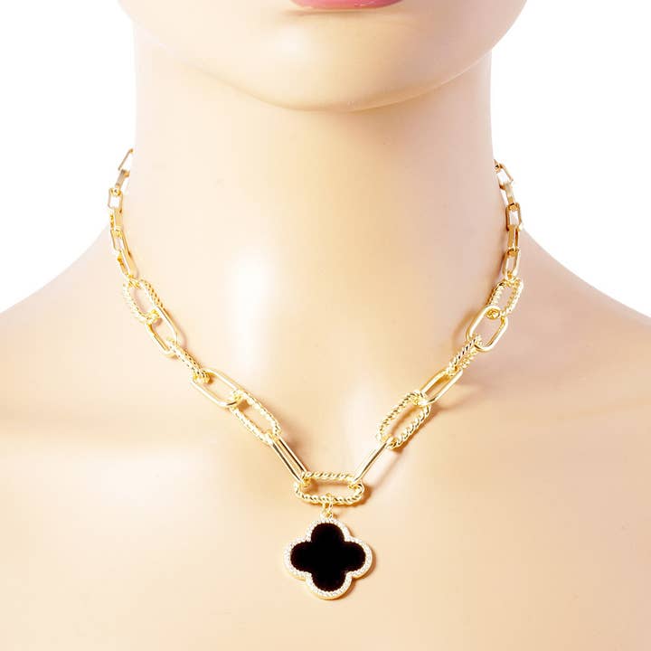 Sensibling Corp. - Wholesale Pendant/Charm Necklace - Gold Dipped Quatrefoil Pendant Paperclip Chain Necklace
2