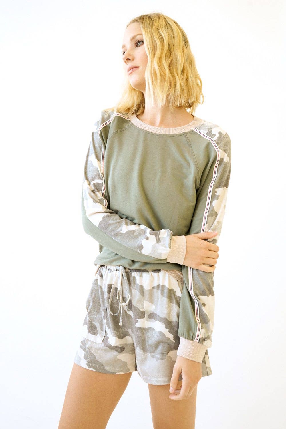 Mystree – wholesale Sweatshirt – Women's – 19021 Camo SV Pullover12
