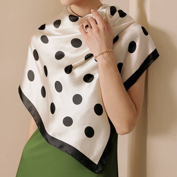 alberalkirk - Wholesale Scarf - Women's - Elegant Floral Print Faux Silk Scarf M5A2151