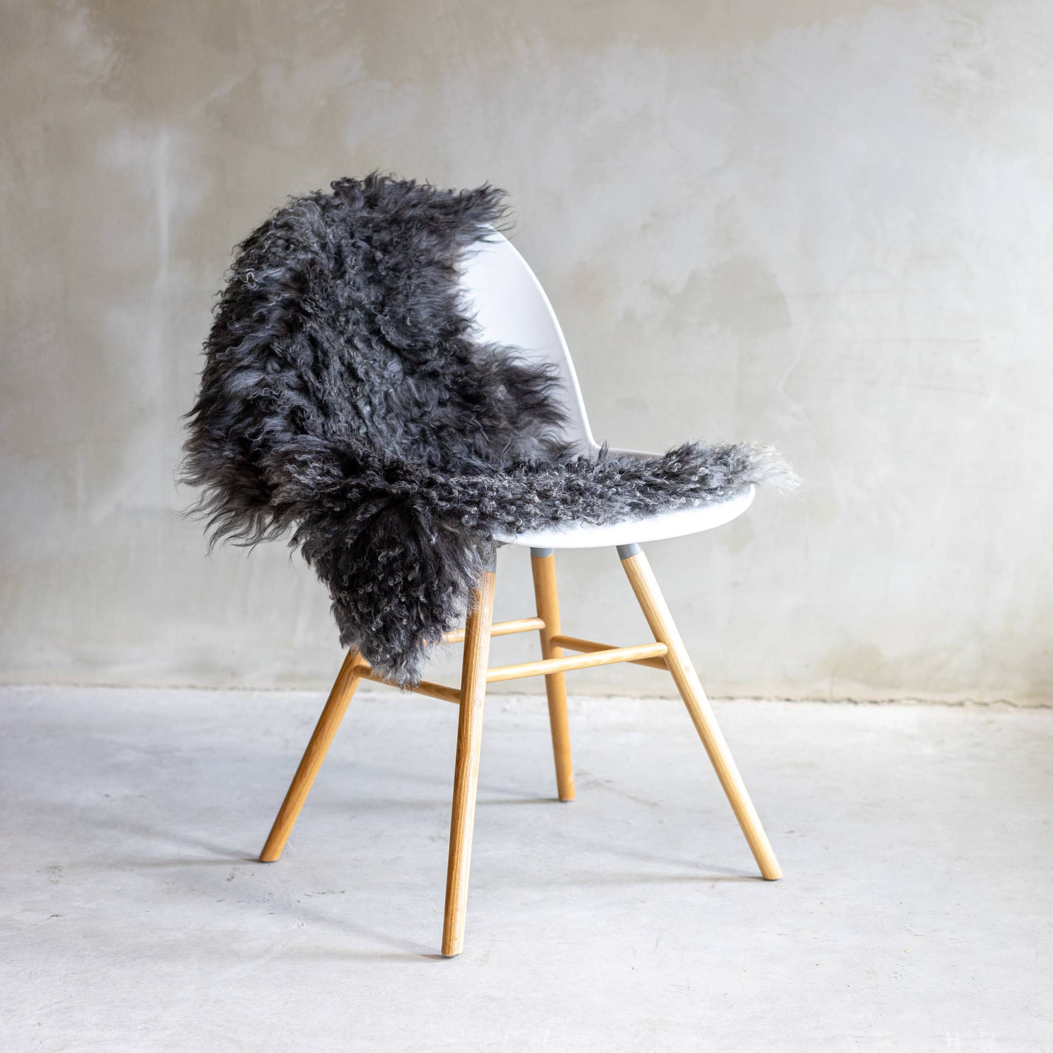 Van Buren - Wholesale Chair Cushion - Tibetan sheepskin | 14 Colors11