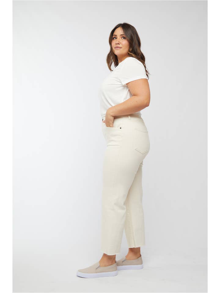 Oliver Logan - Wholesale Jeans - Women's - Aberdeen Ankle Crop High Rise Jean, Ecru 5