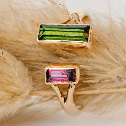 Mi Amor Tourmaline Baguette Ring - Begrænset mængde for engroshandel hos Pure Life Jewelry