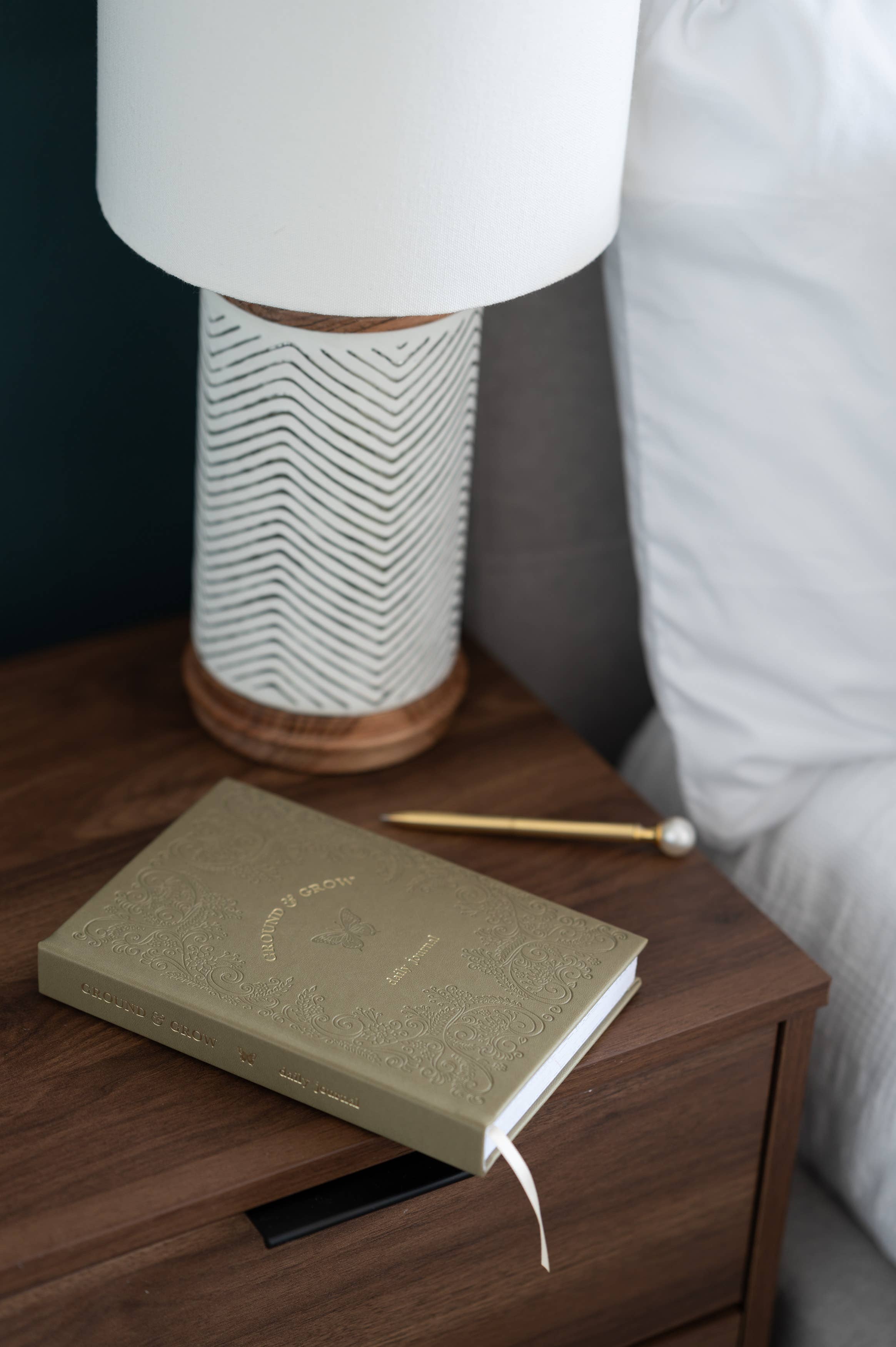 Innerlight Compass – wholesale Journal och dagbok – Daglig guidad dagbok med målarbilder7