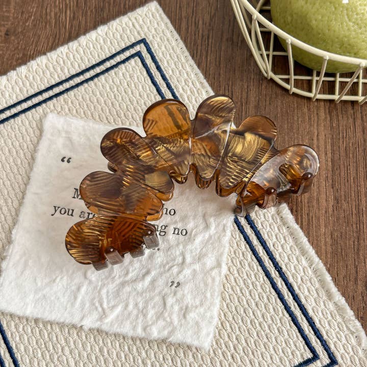 Dipped Shop - Wholesale Hair Clip - Women's - Elegant Geometric Acetate Hair Claw Clips DP25F983