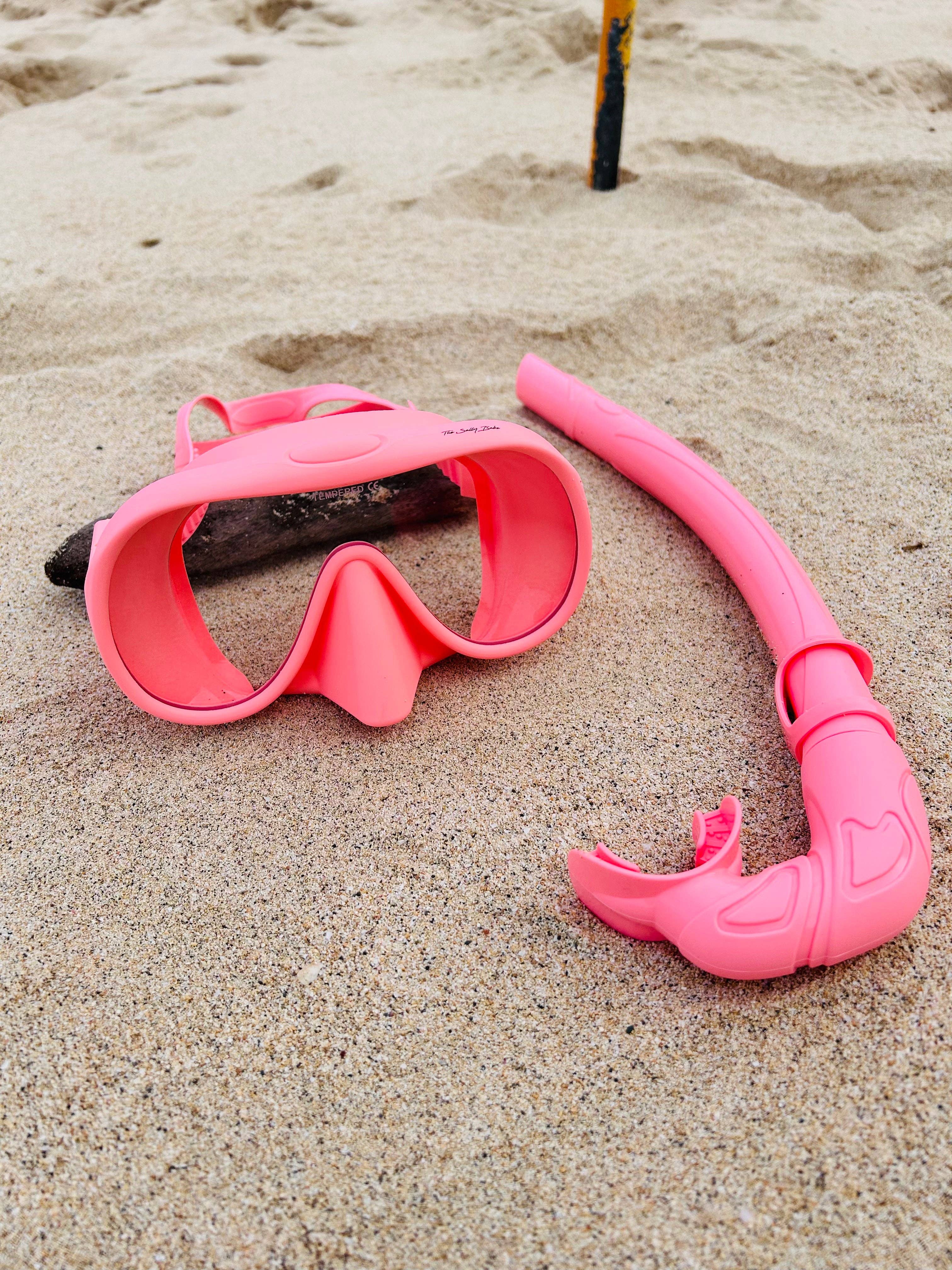 The Salty Babe - Wholesale Swim Goggles - Unisex - Looking Glass Dive Mask4