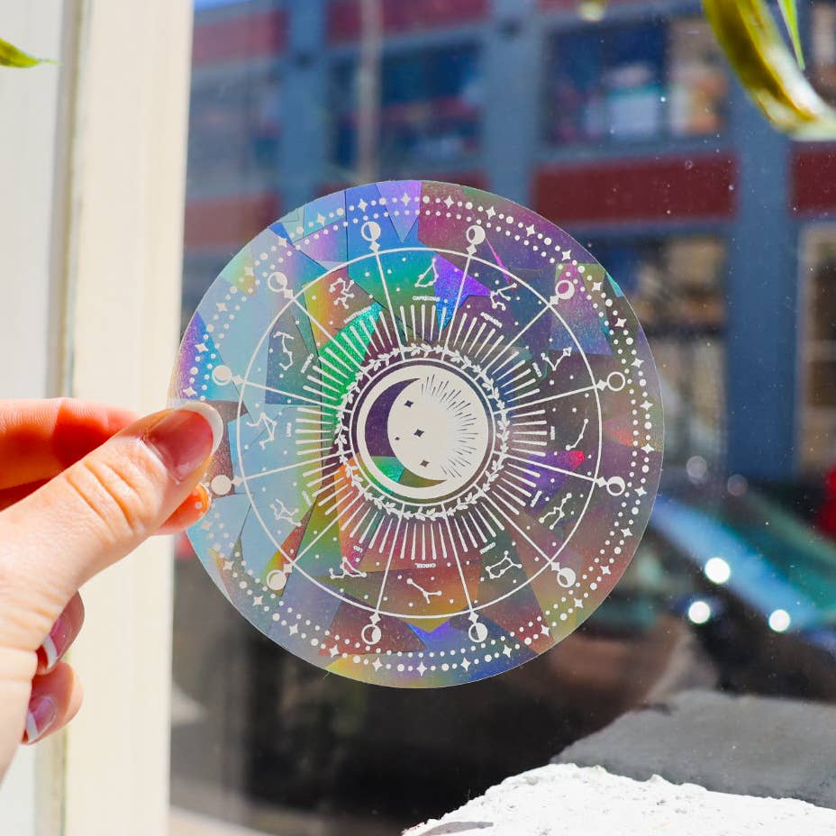 Little Viper Co - Vendita all'ingrosso Acchiappasole - Adesivo Astrology Zodiac Wheel Suncatcher | Adesivo arcobaleno1