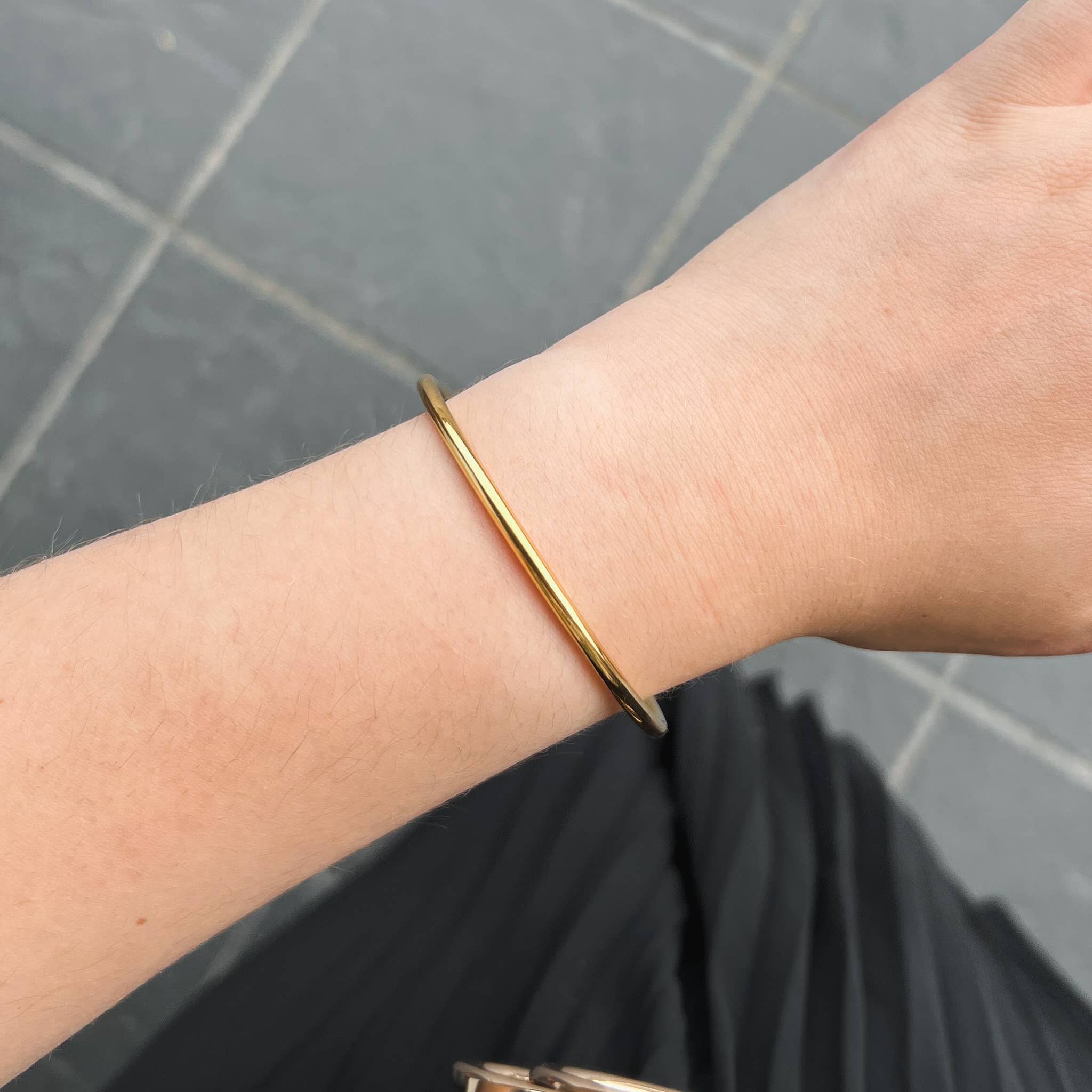 Angiie - Wholesale Band/Stacked Ring - Bangle alone3