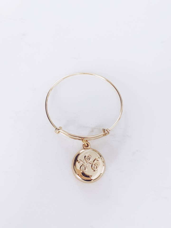 Gold Expandable Bracelet for wholesale by invisaWear