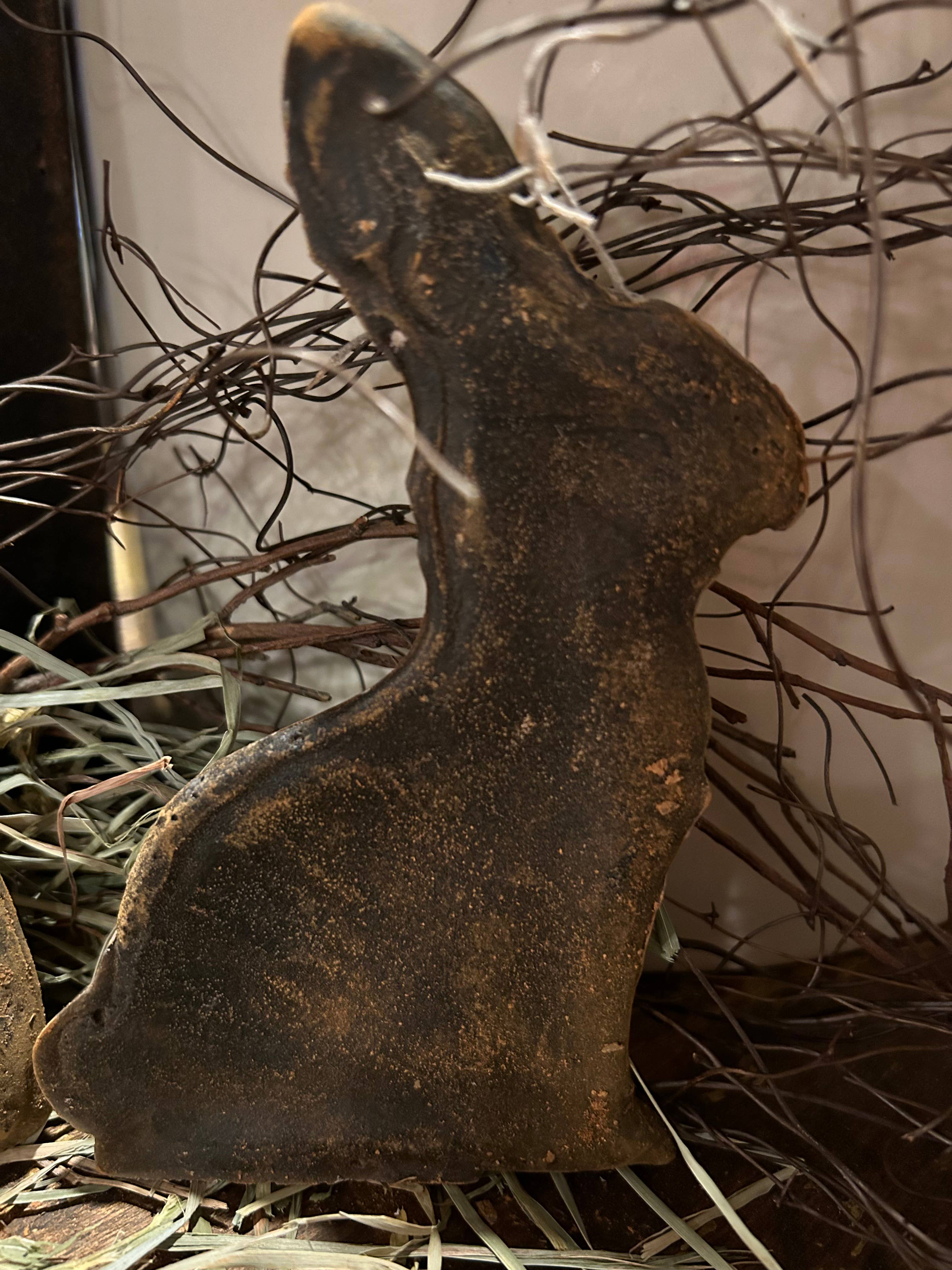 The Cranberry Cornstalk Co. - Wholesale Decorative Figurine - Peter Prim sitter3