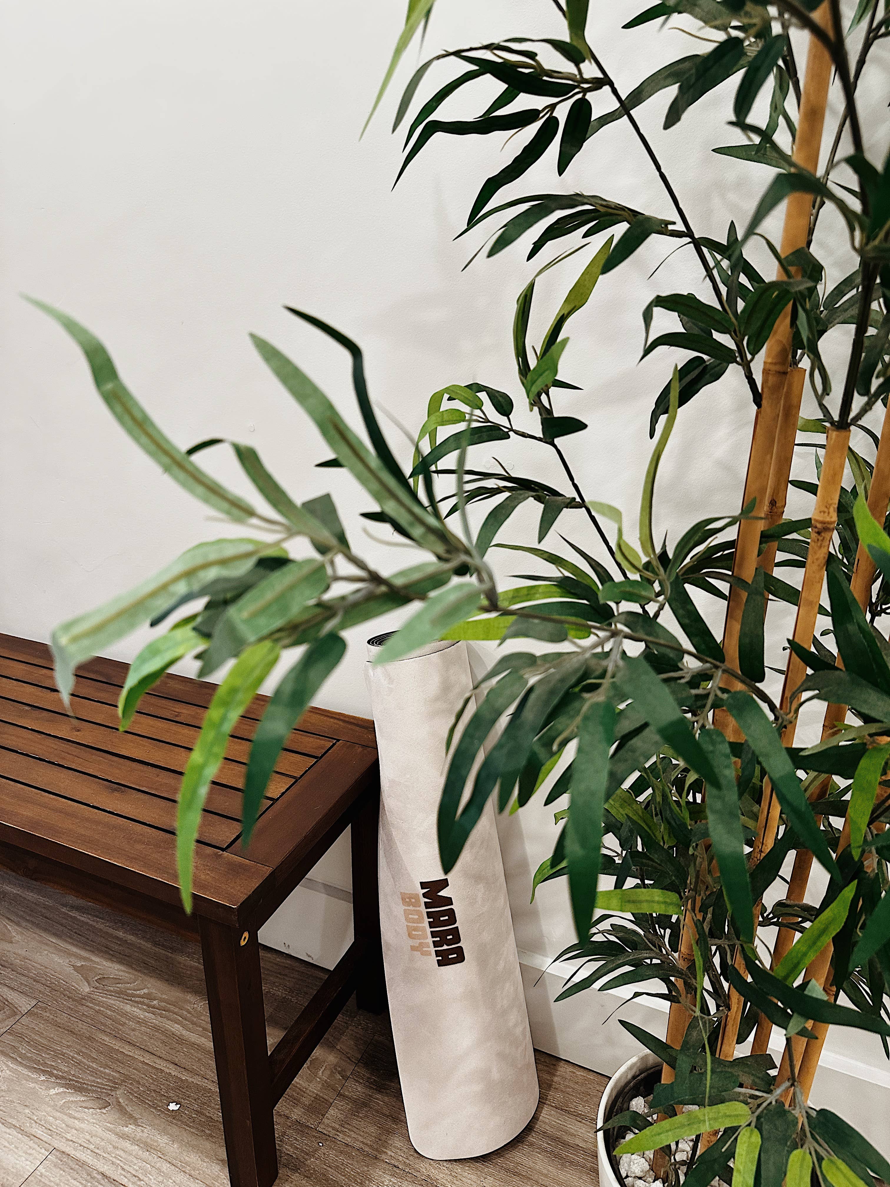 MARA BODY - Yoga Mats, Pilates Reformer Mats & Yoga Towels – Großhandel Yogamatte – Motivierende vegane Wildleder umweltfreundliche waschbare Yogamatte10