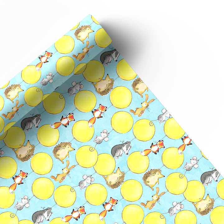 Feuilles de papier d'emballage Woodland Animals and Balloons pour la vente par Alexia Claire Ltd