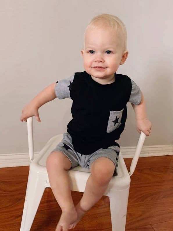 T-shirt avec poche étoile pour la vente par Kennedy & Co