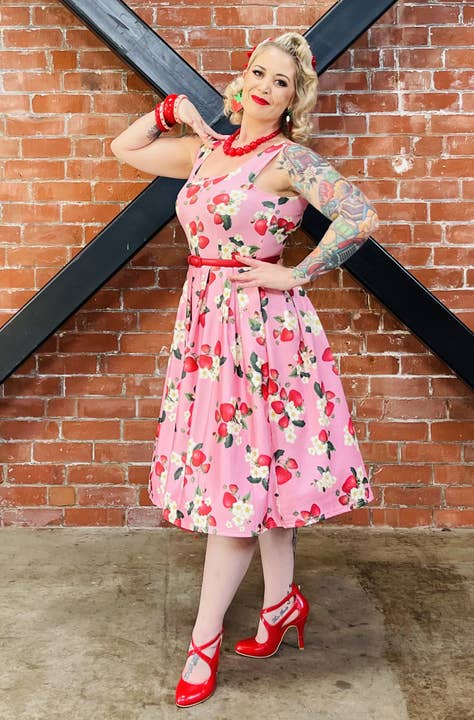 Vestido Amanda Pink Strawberry para venta al por mayor de Dolly & Dotty