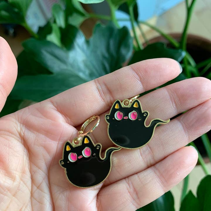 HolyGuacamolly – wholesale Huggie earrings – Halloween Black Cat Ghost Huggie Earrings