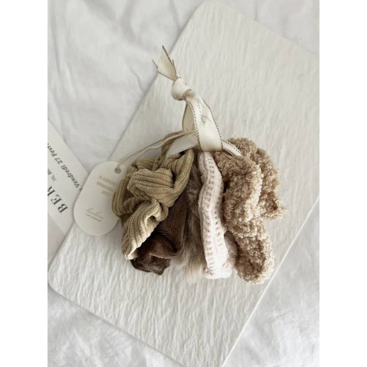 LoveLina - Wholesale Scrunchie - Women's - VELVET SOFT SCRUNCHIES SET - GABI