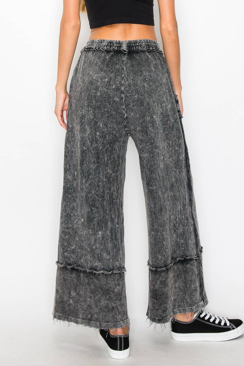 J.Her - Wholesale Pants - Women's - MineralWash Wide Pants with raw hem frayed details HP55361