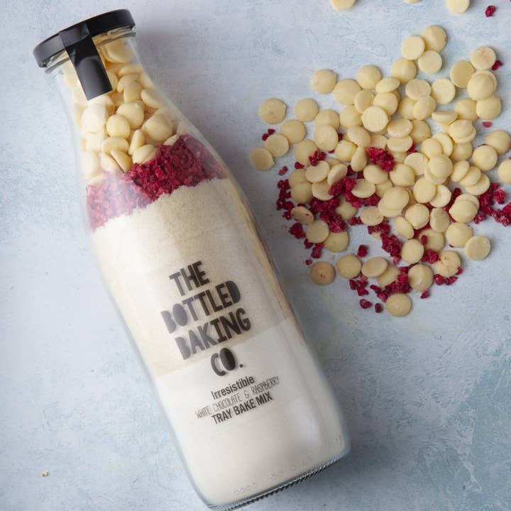 The Bottled Baking Co. – wholesale Cake mix – The Bottled Baking Co White Choc & Raspberry Tray Bake Mix2