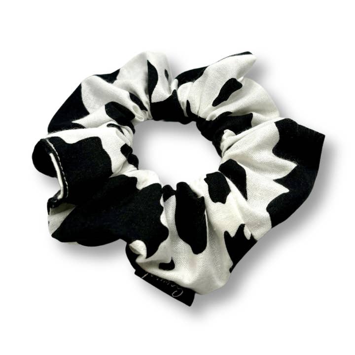 Mini-scrunchie met koeienprint voor wholesale door Enchanted Scrunch
