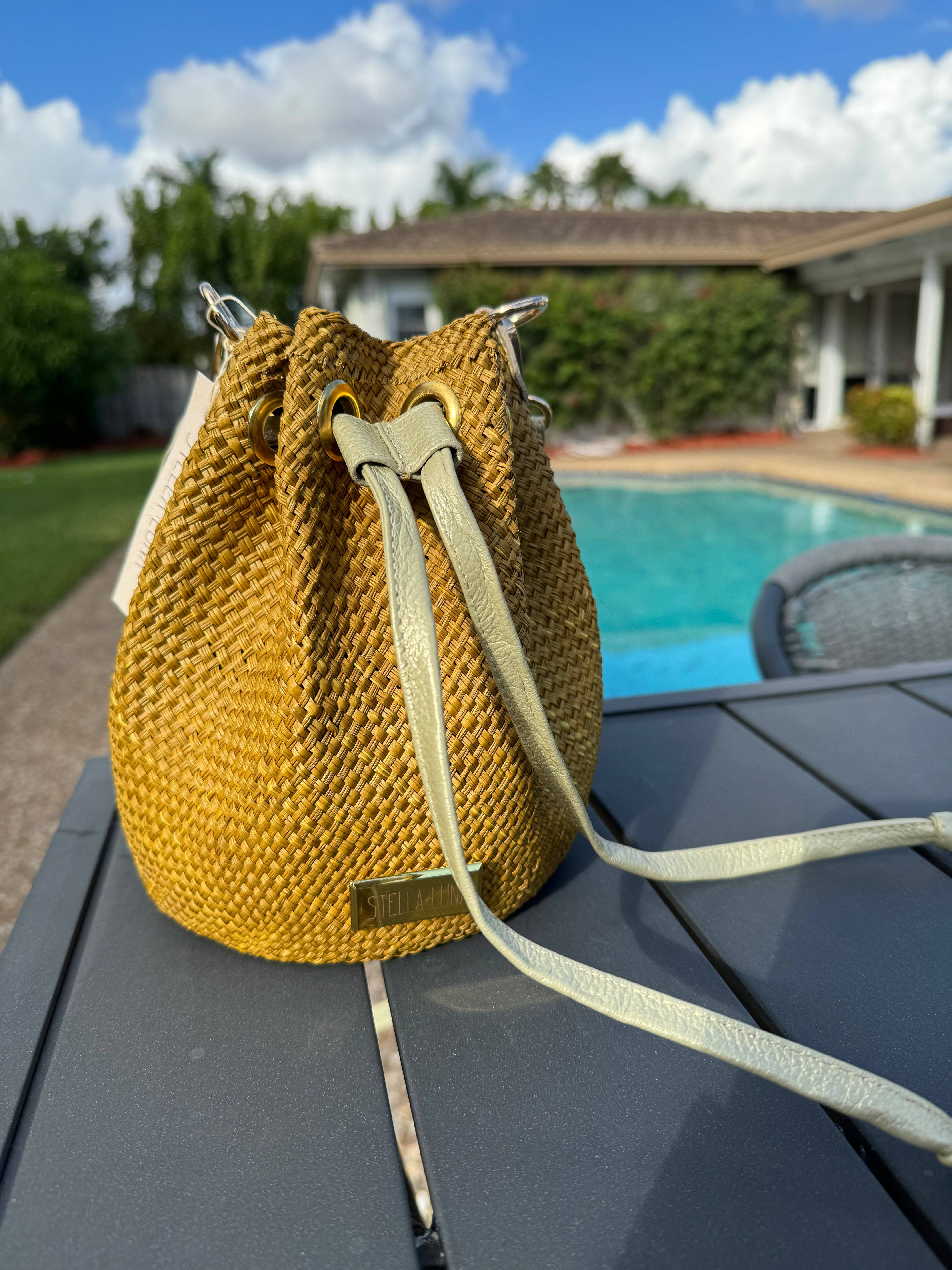 Beige Mochila-tas voor groothandel op Faire2