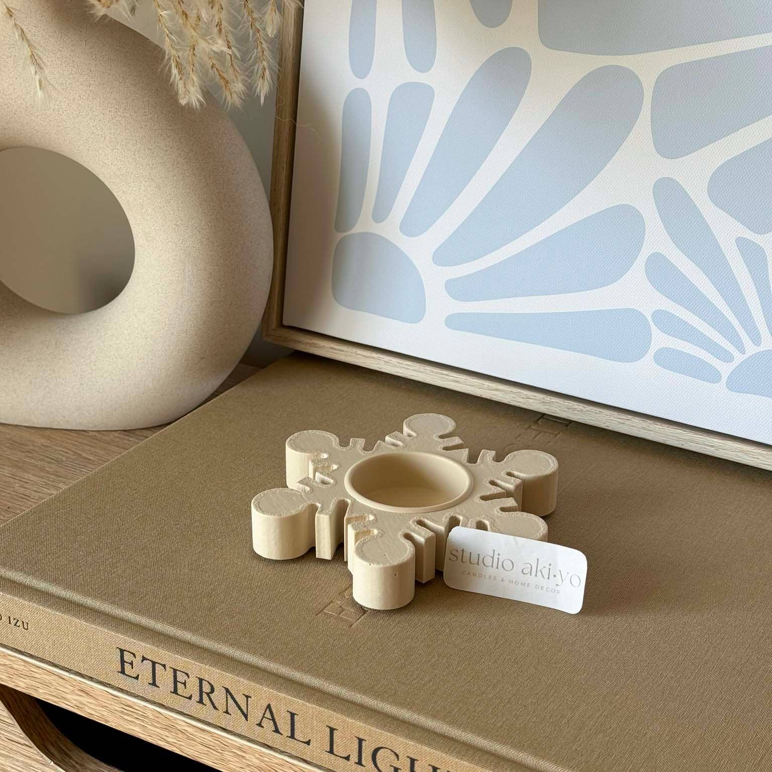 Studio Akiyo - Wholesale Candle Holder - Holiday Snowflake Tealight Candle Holder | Christmas Decor5