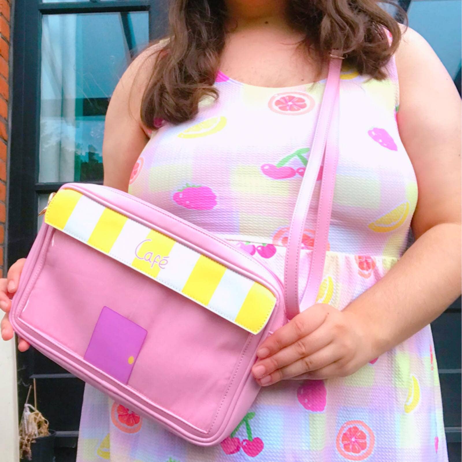 MLTY - Vente Sac à bandoulière – femme - Sac de café avec fenêtre transparente Ita Bag (Rose)0