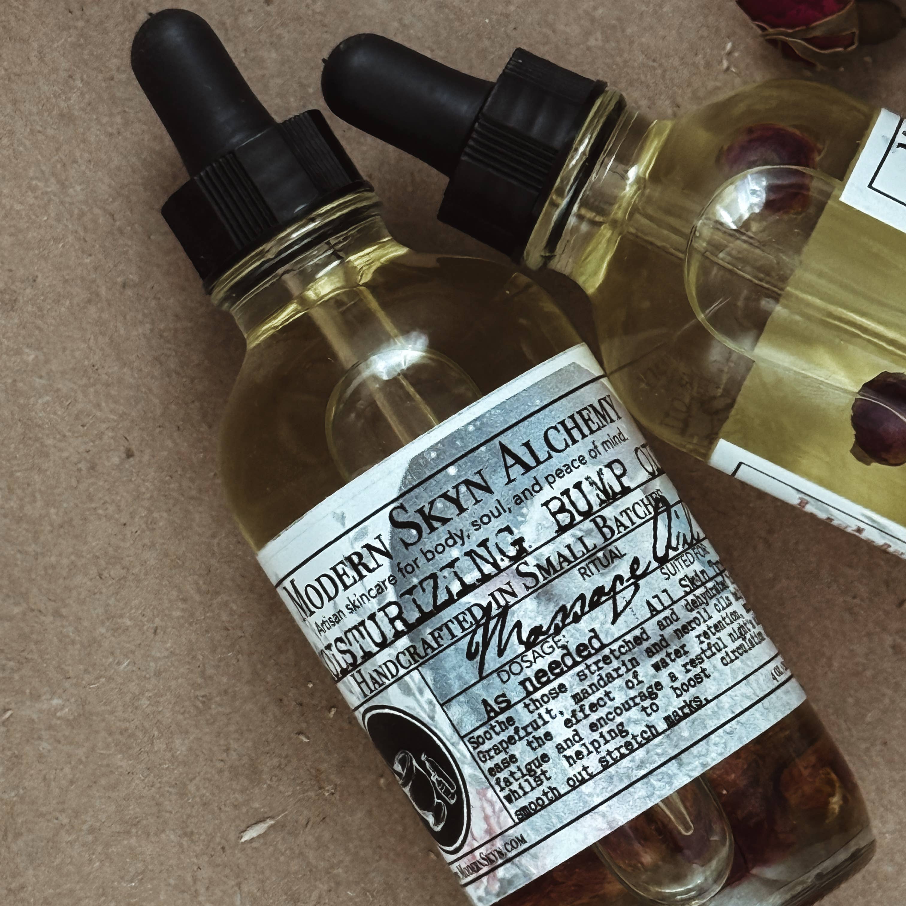 Modern Skyn Alchemy LLC. - Vente Huile et beurre pour le ventre – maternité - Huile hydratante pour les bosses6